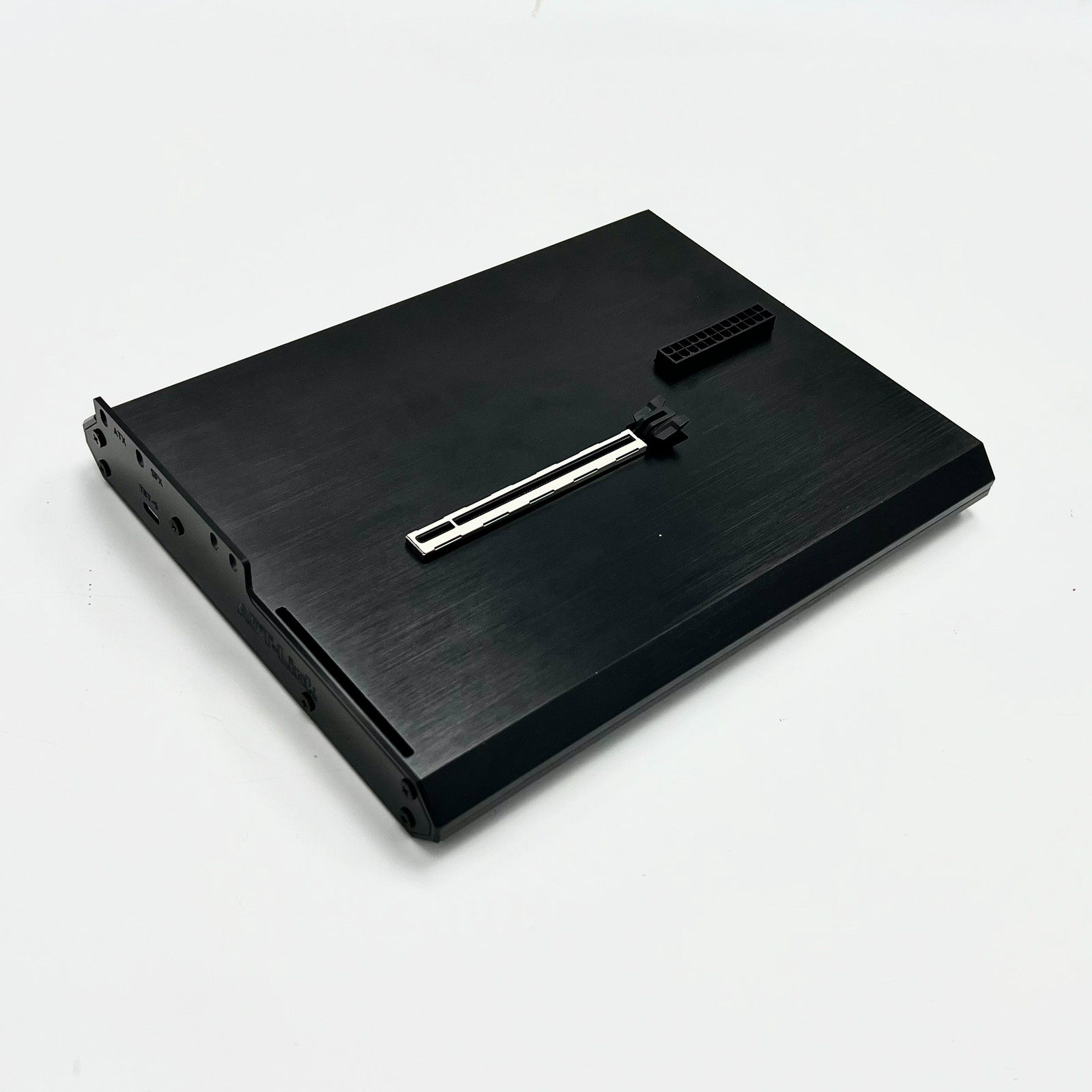 ADT Thunderbolt-5 PCIe 4.0 x4  – Thunderbolt 4 External Gpu Enclosure recenzja i cena